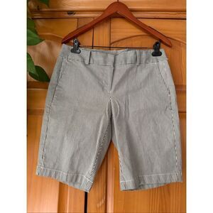 Ann Taylor Signature Cuffed Bermuda Shorts, Pinstripe – Women’s 6 NWT